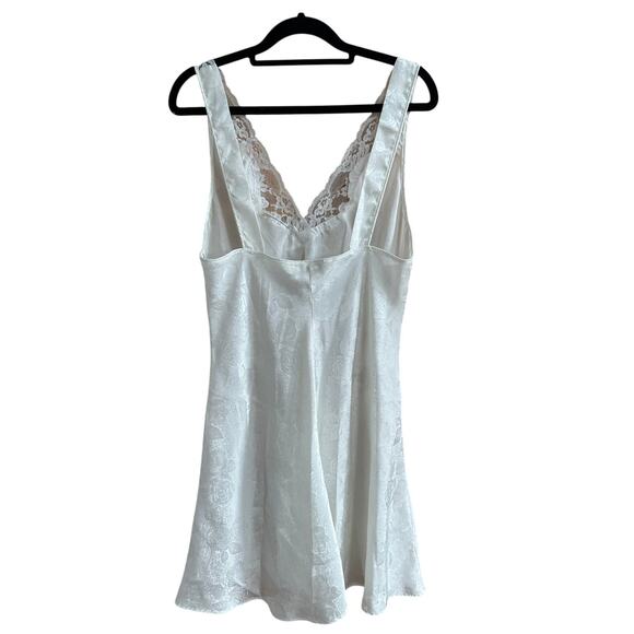 Vintage Women's Ivory Floral Satin Lace Nightgown Slip Dress – Size S/M - Picture 2 of 6
